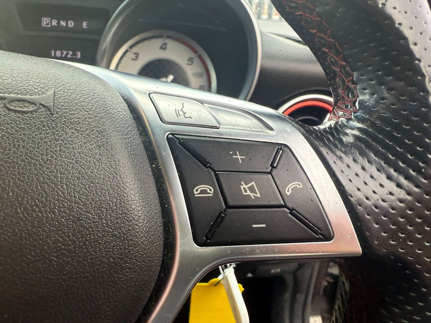 Used Mercedes-Benz SLK 2015 for sale - 76362912: Photo 33