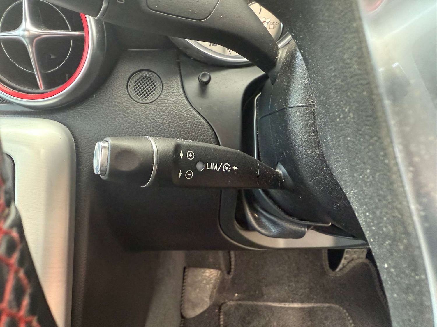 Used Mercedes-Benz SLK 2015 for sale - 76362912: Photo 34