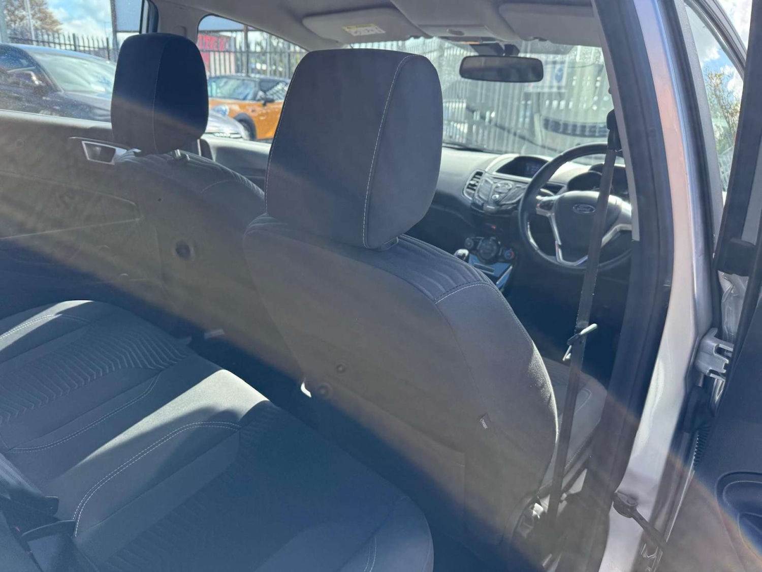 Used Ford Fiesta 2015 for sale - 76362910: Photo 19