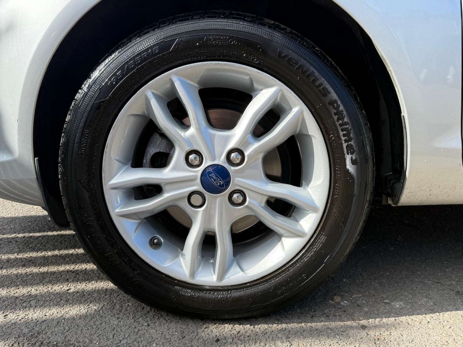 Used Ford Fiesta 2015 for sale - 76362910: Photo 32