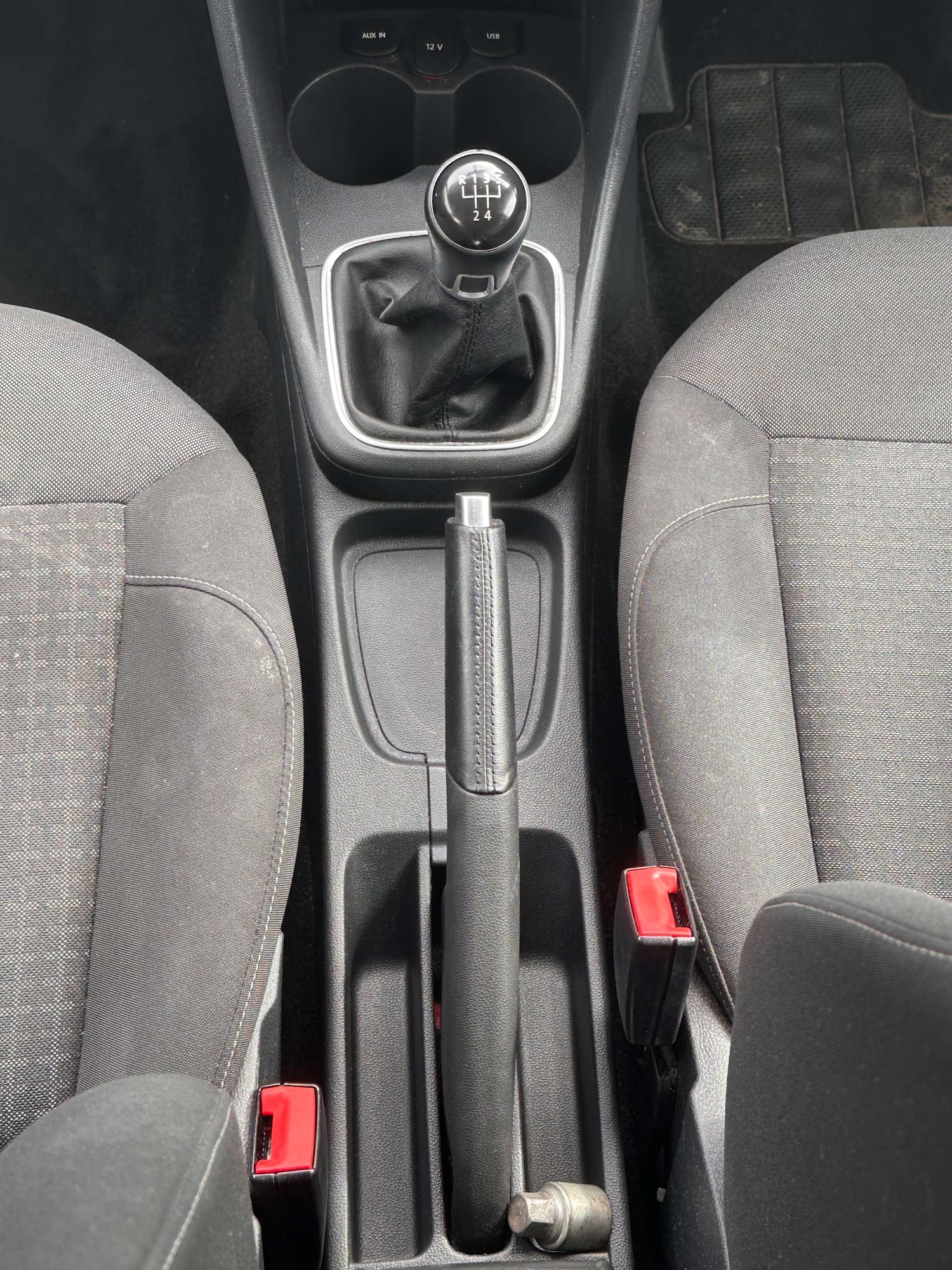 Used Volkswagen Polo 2015 for sale - 76362909: Photo 27
