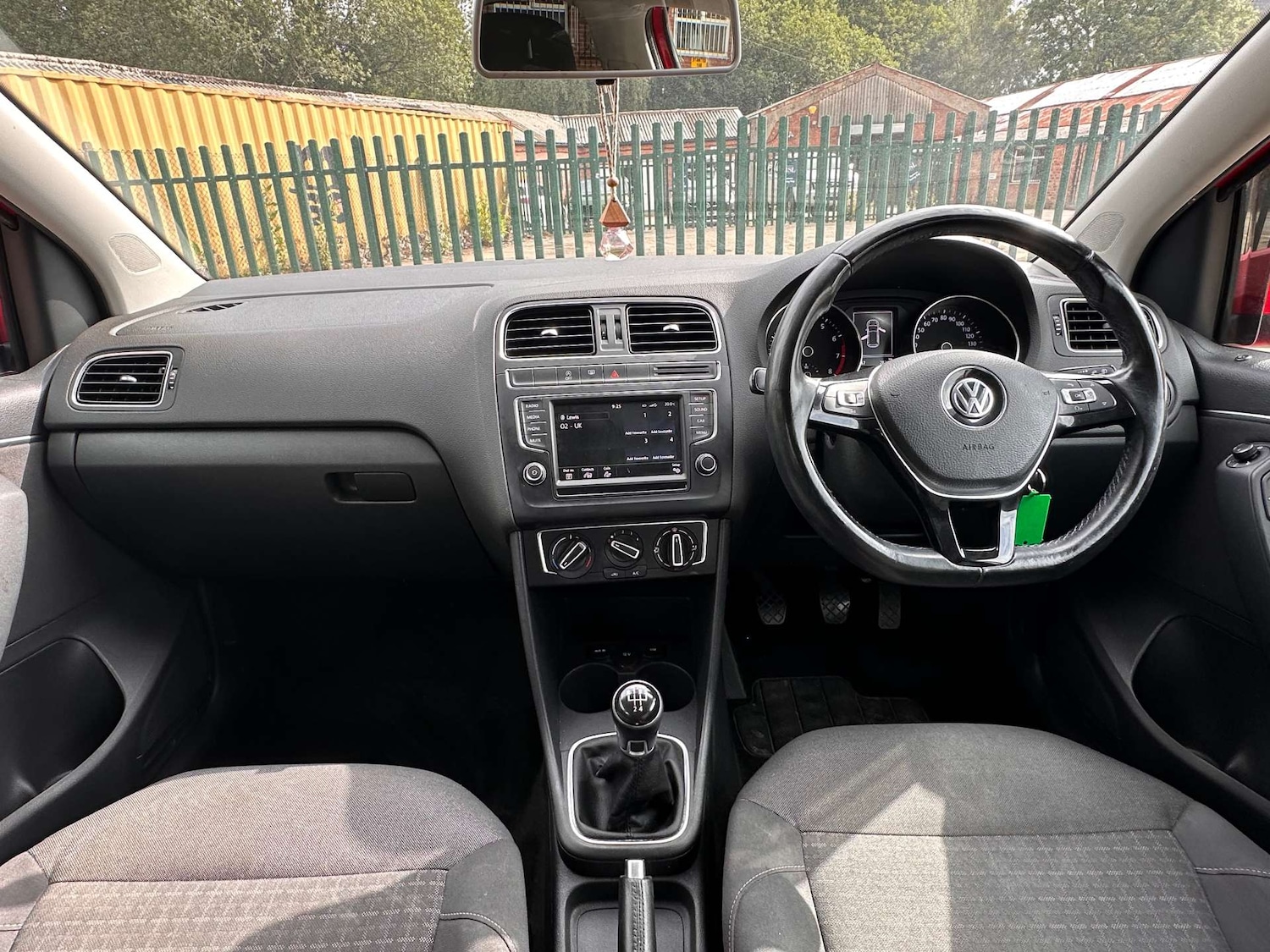 Used Volkswagen Polo 2015 for sale - 76362909: Photo 29