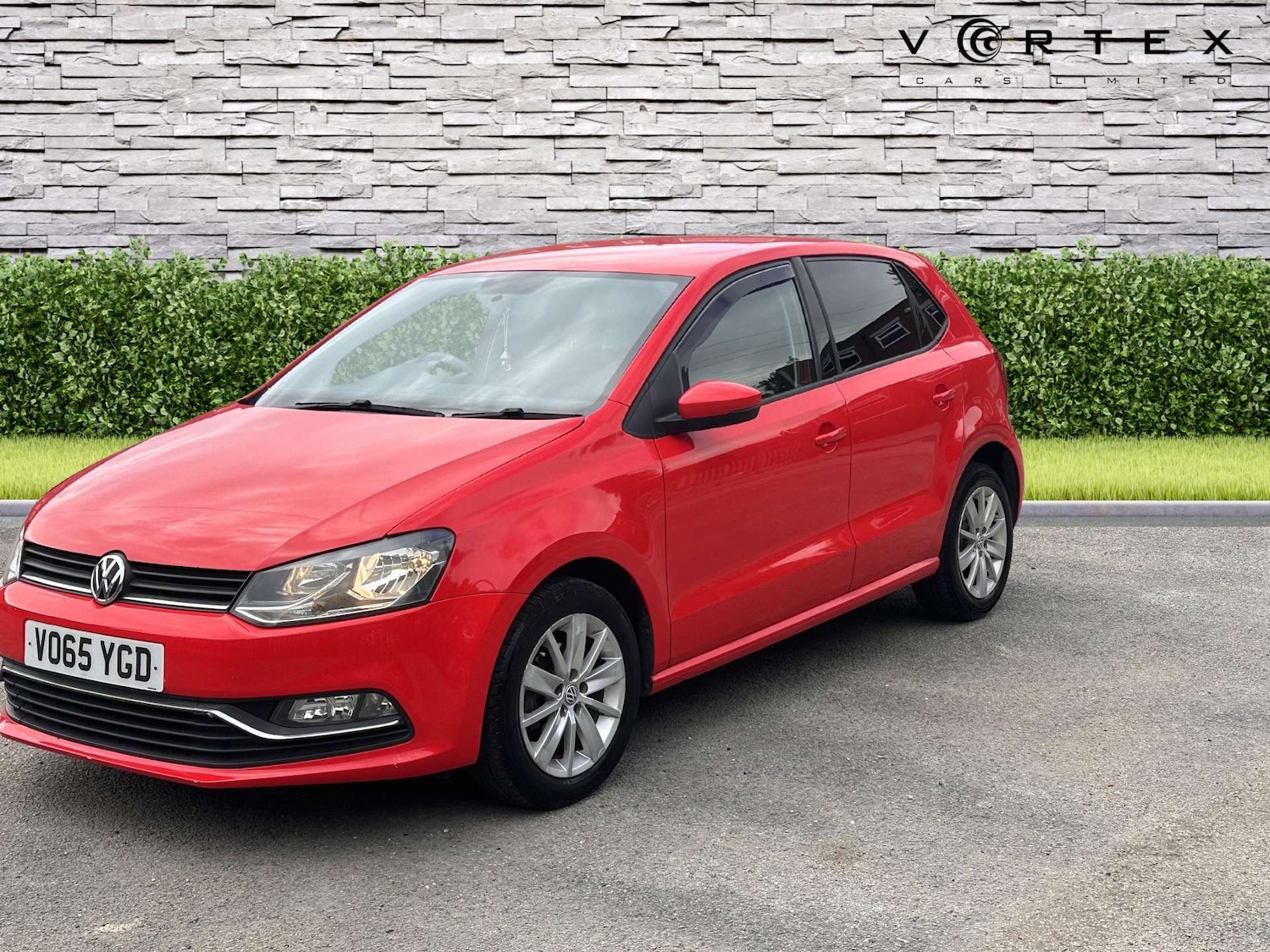 Used Volkswagen Polo 2015 for sale - 76362909: Photo 3