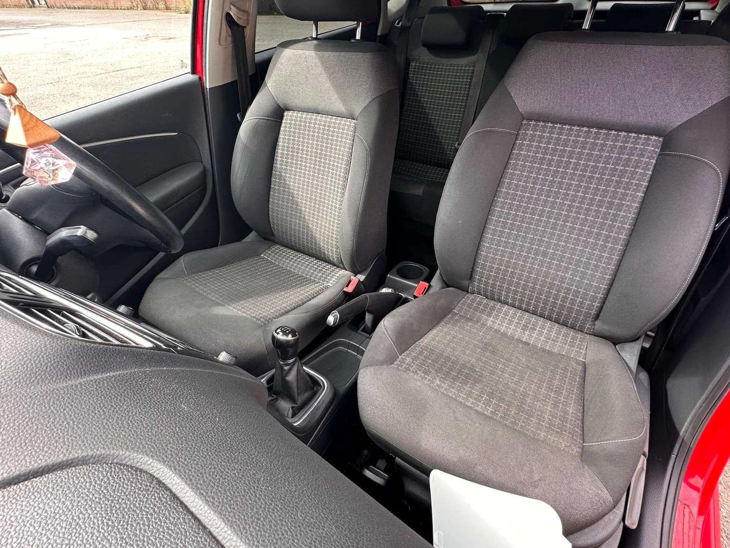 Used Volkswagen Polo 2015 for sale - 76362909: Photo 31