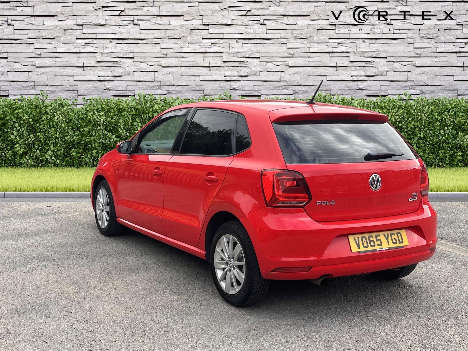 Used Volkswagen Polo 2015 for sale - 76362909: Photo 6