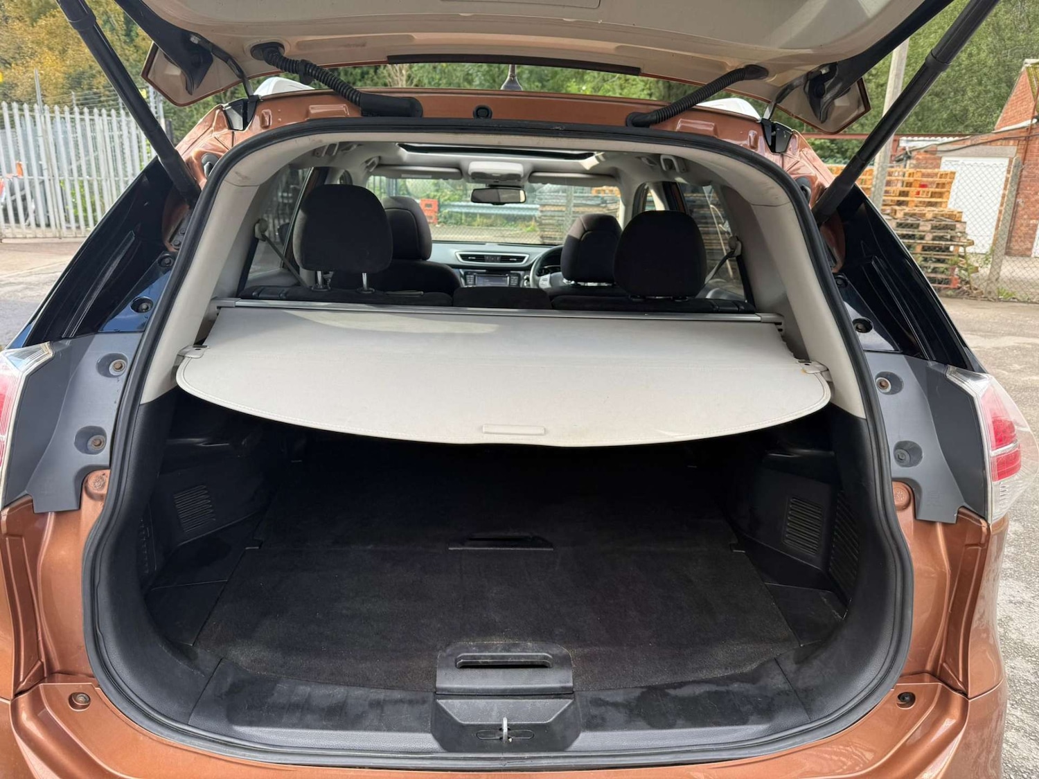 Used Nissan X-Trail 2015 for sale - 76362904: Photo 24