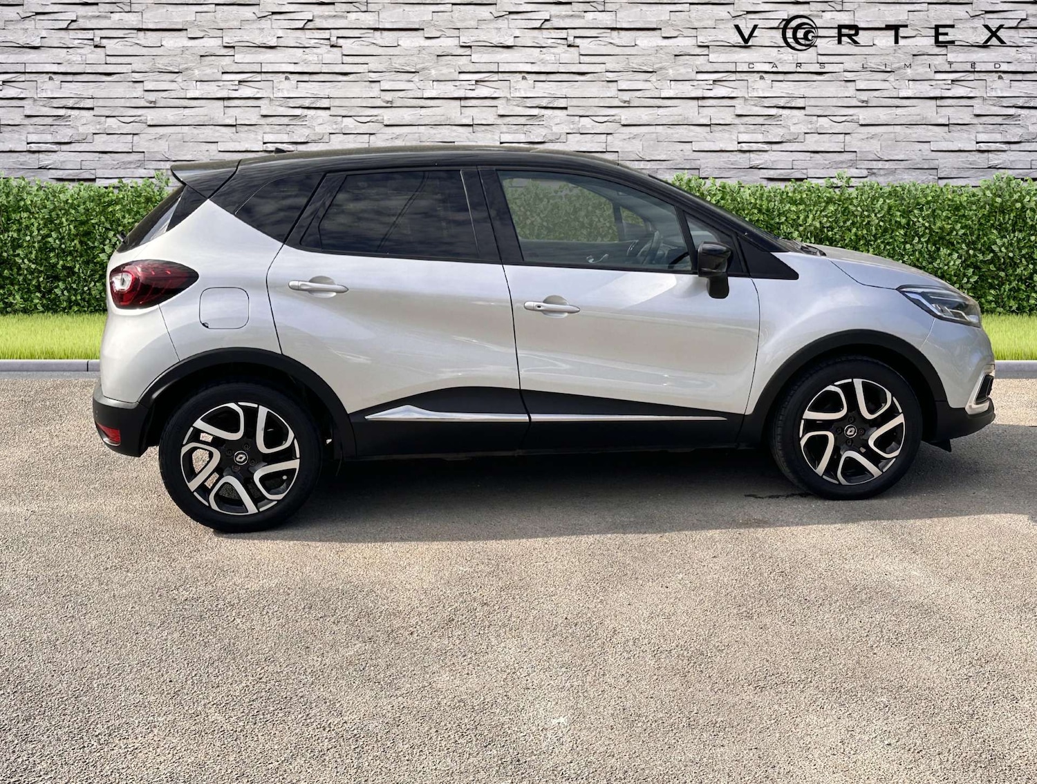 Used Renault Captur 2018 for sale - 76362921: Photo 10