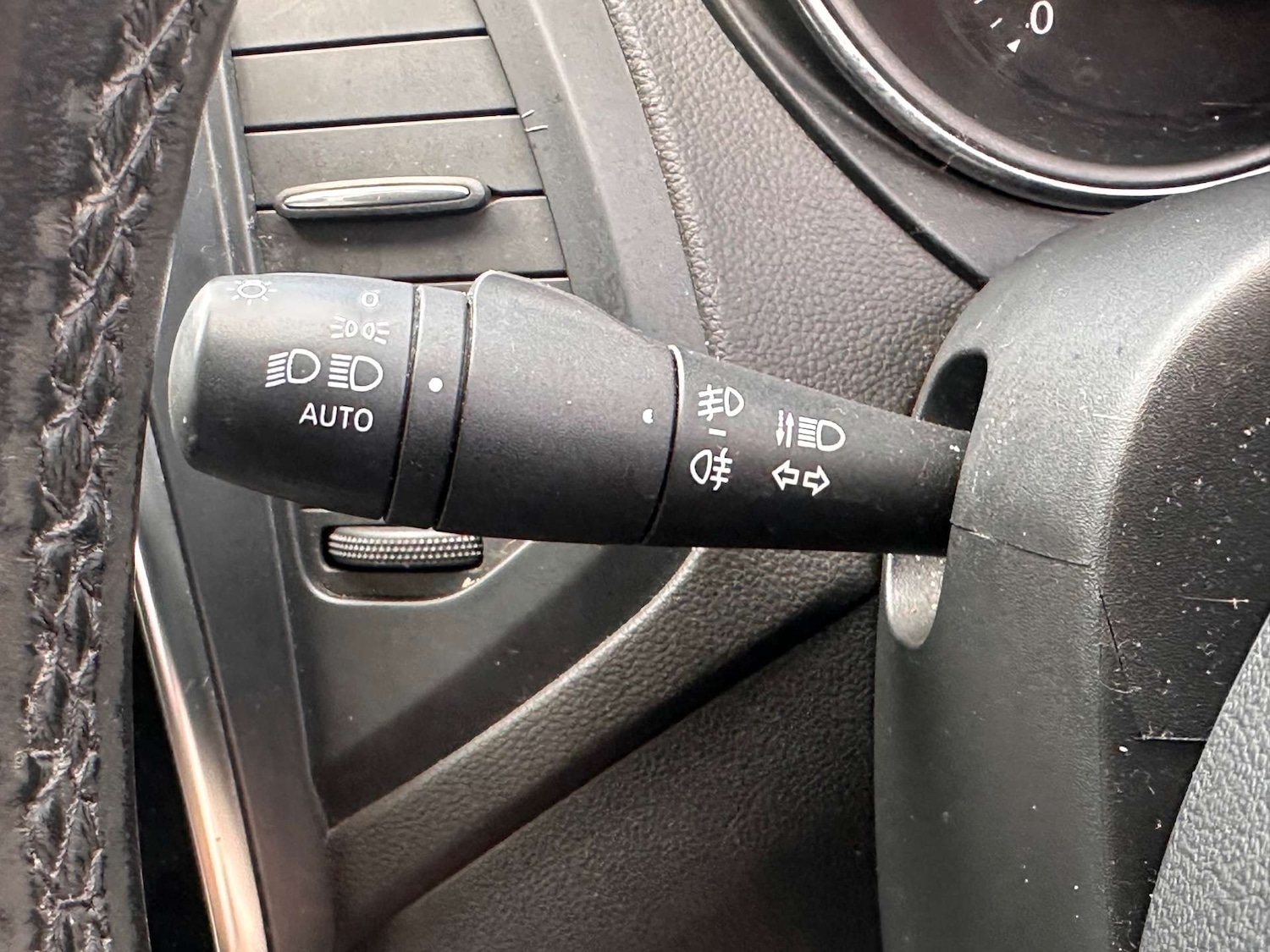 Used Renault Captur 2018 for sale - 76362921: Photo 21