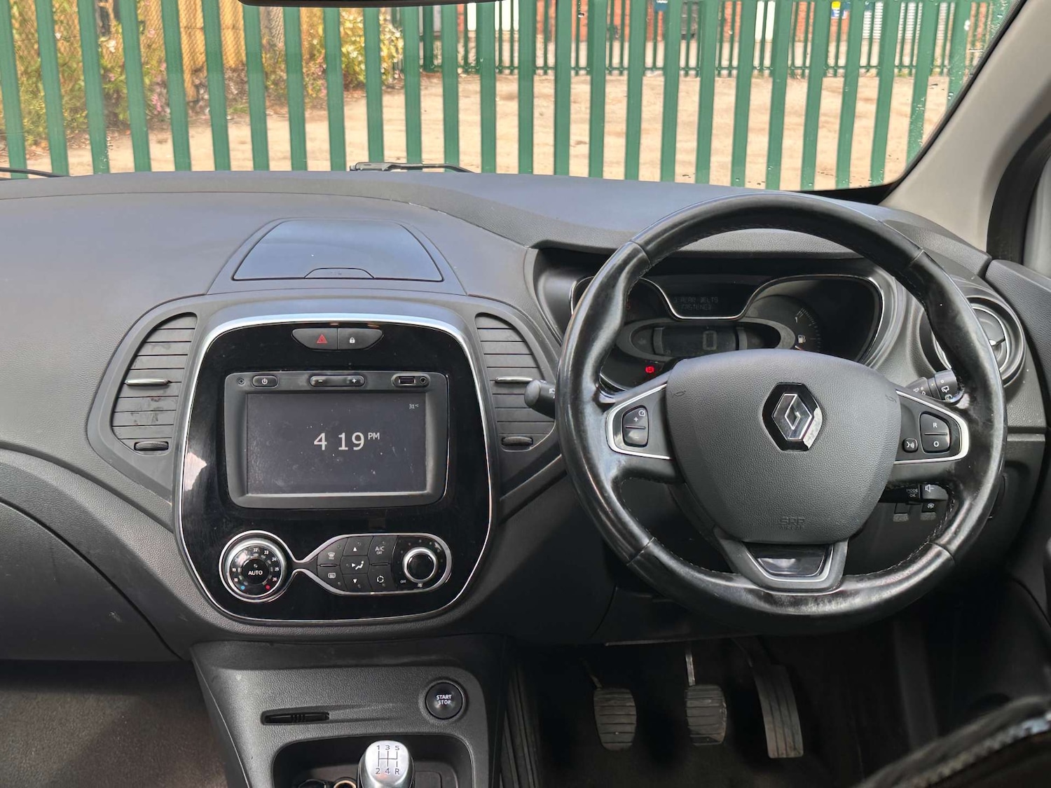 Used Renault Captur 2018 for sale - 76362921: Photo 31