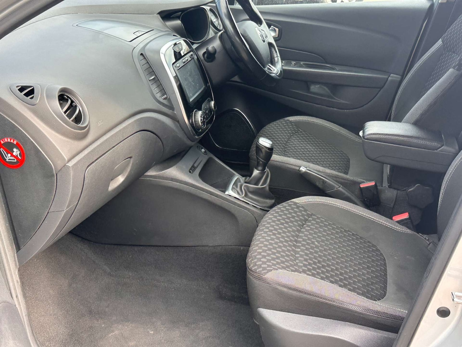 Used Renault Captur 2018 for sale - 76362921: Photo 34