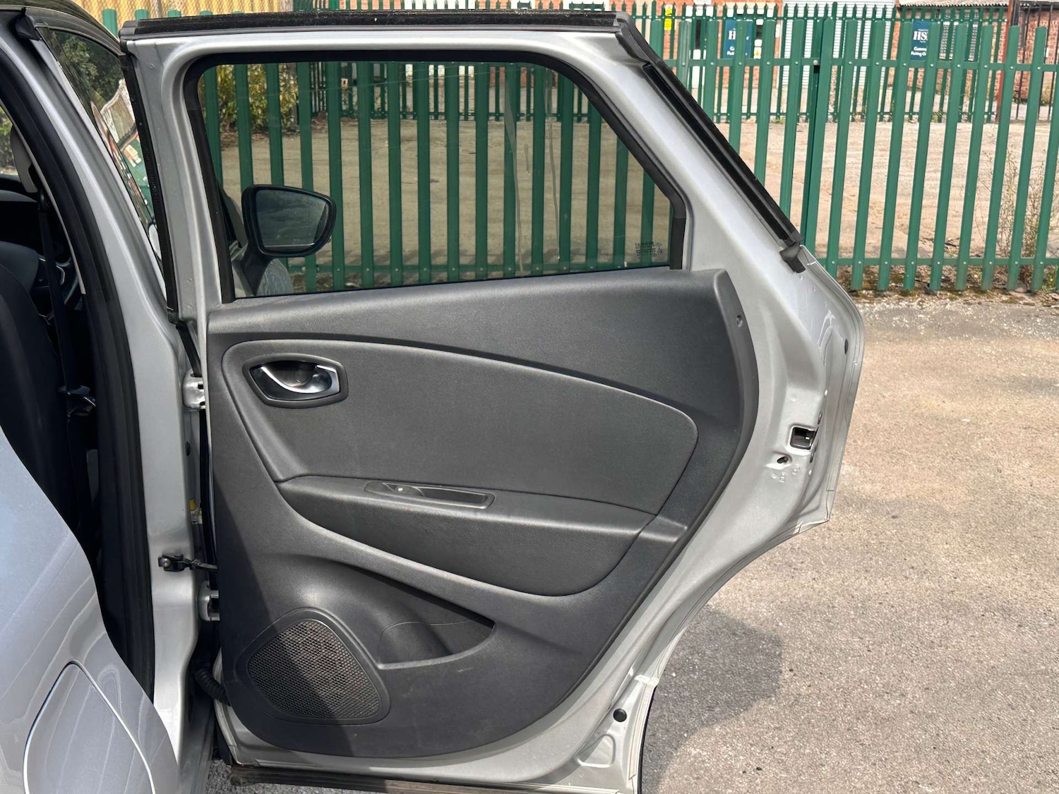 Used Renault Captur 2018 for sale - 76362921: Photo 40