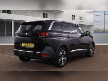 Used Peugeot 5008 2018 for sale - 76565664: Photo