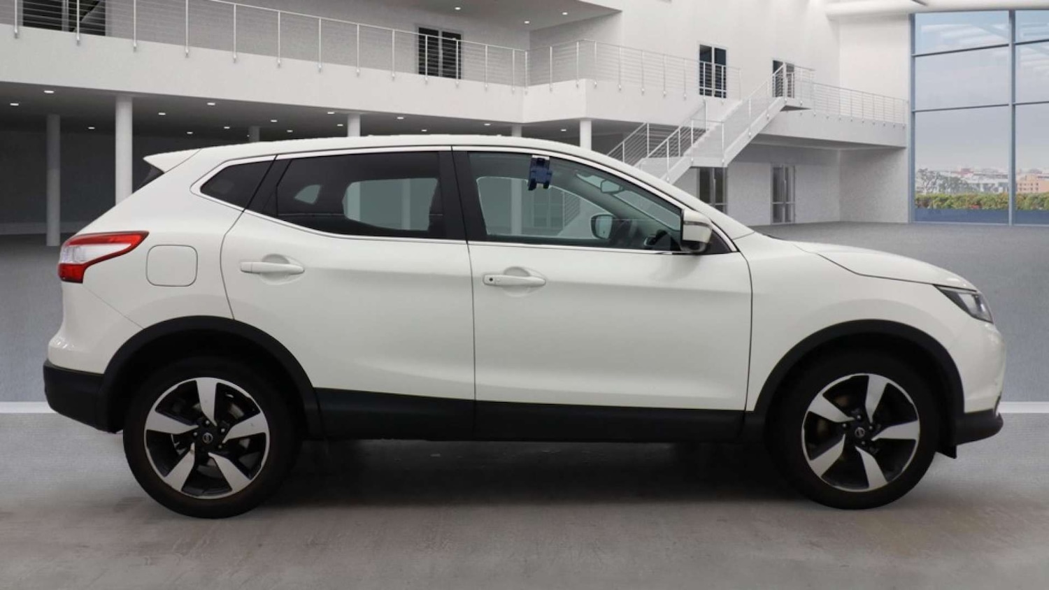 Used Nissan Qashqai 2015 for sale - 76451751: Photo 6