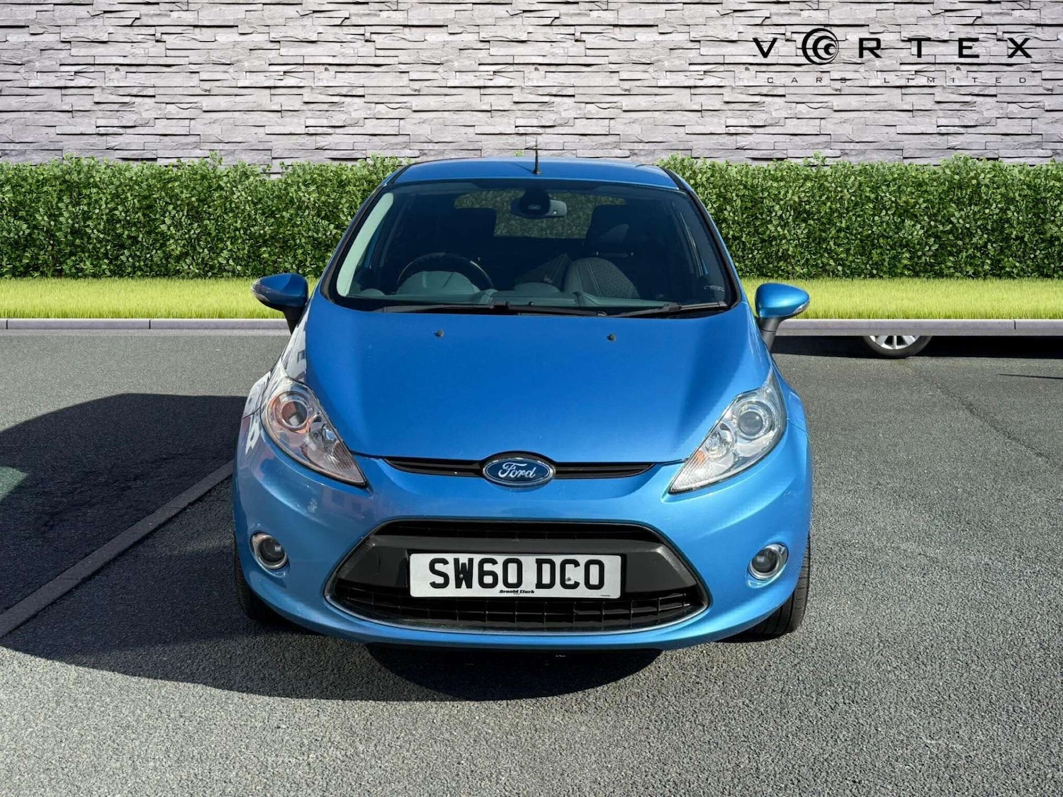 Used Ford Fiesta 2010 for sale - 76362952: Photo 2