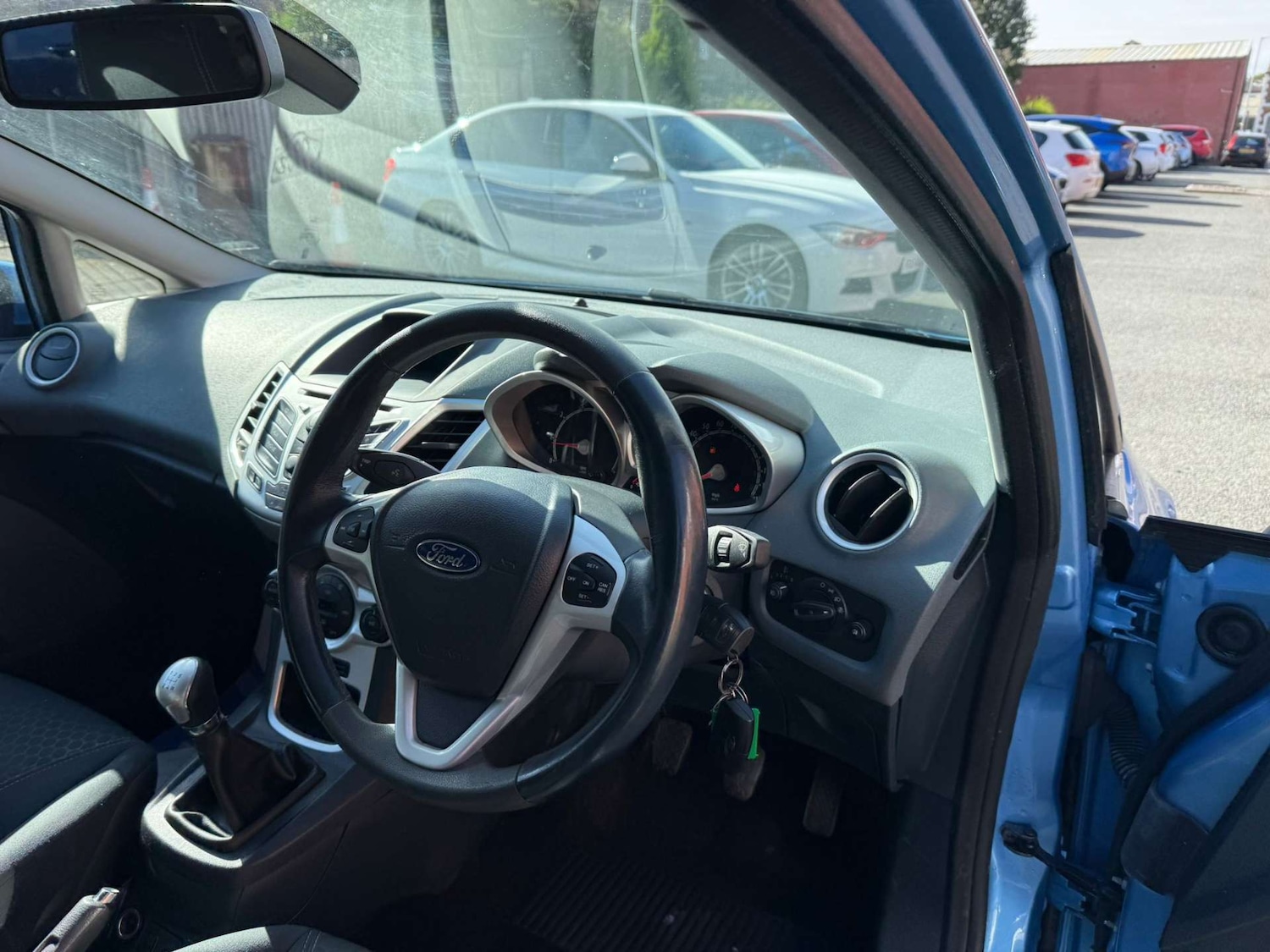 Used Ford Fiesta 2010 for sale - 76362952: Photo 32