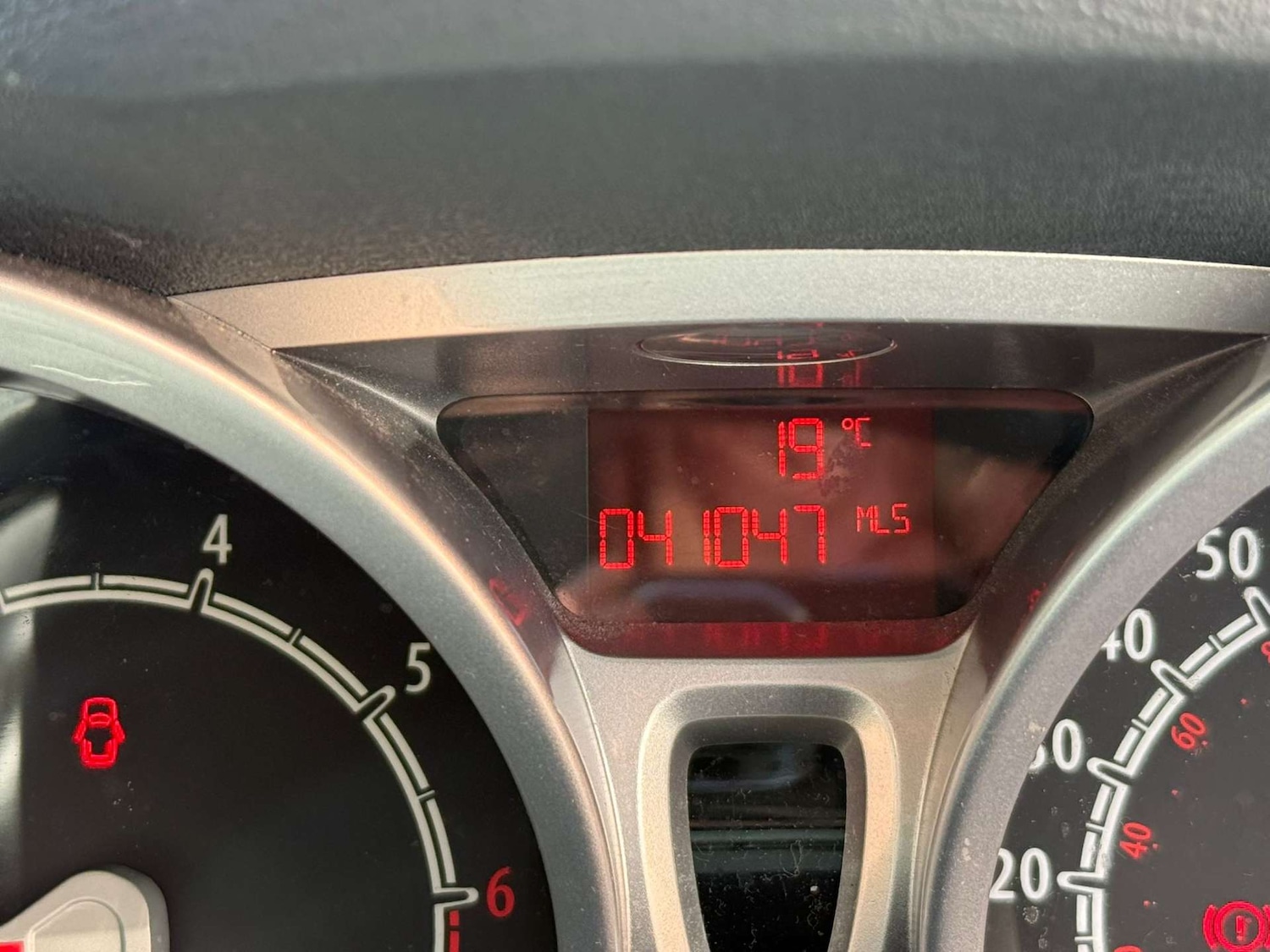 Used Ford Fiesta 2010 for sale - 76362952: Photo 34