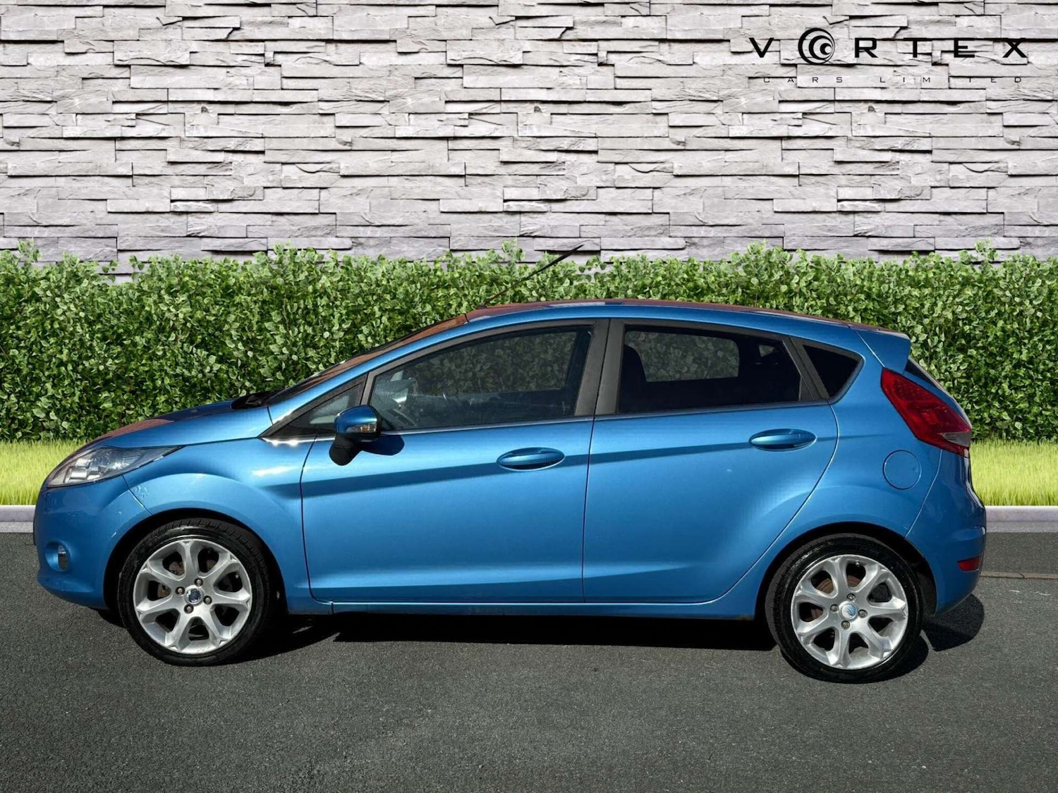 Used Ford Fiesta 2010 for sale - 76362952: Photo 9