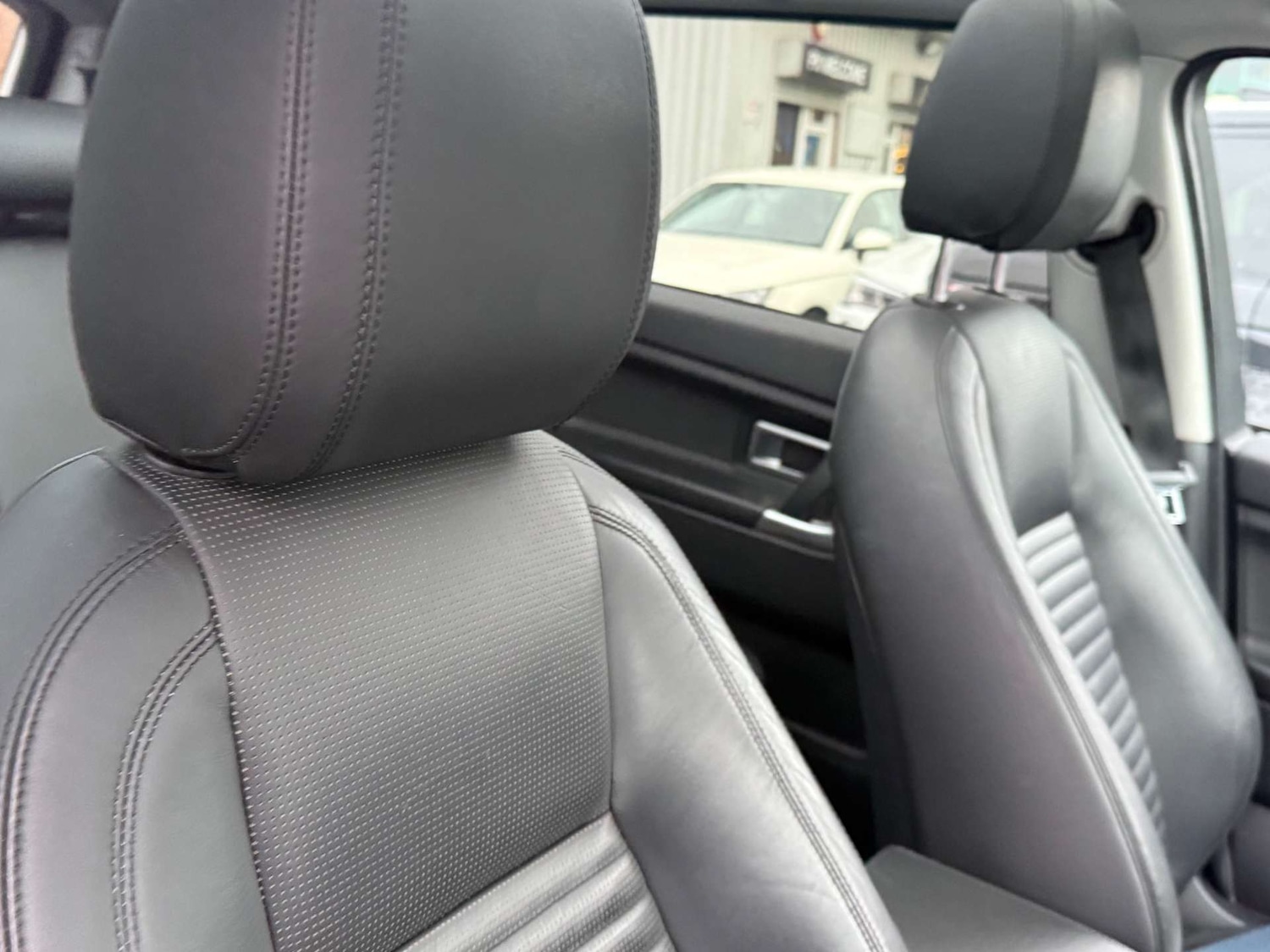 Used Land Rover Discovery Sport 2016 for sale - 77035681: Photo 9