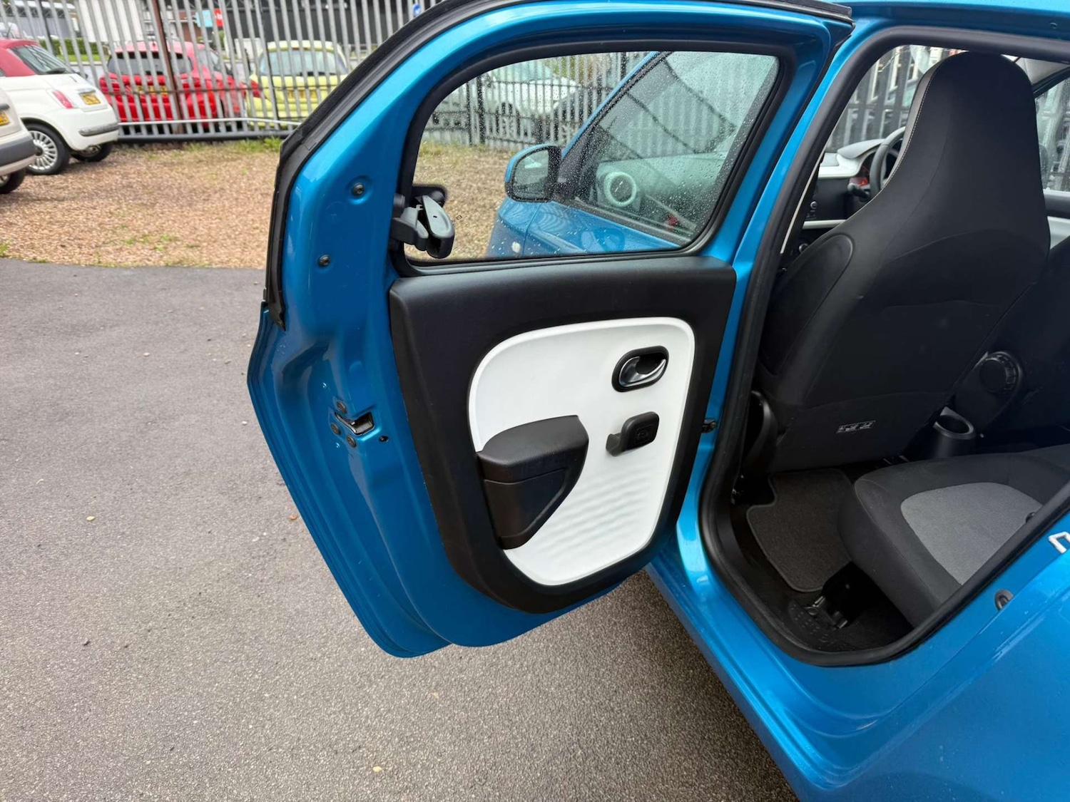 Used Renault Twingo 2015 for sale - 76362954: Photo 21