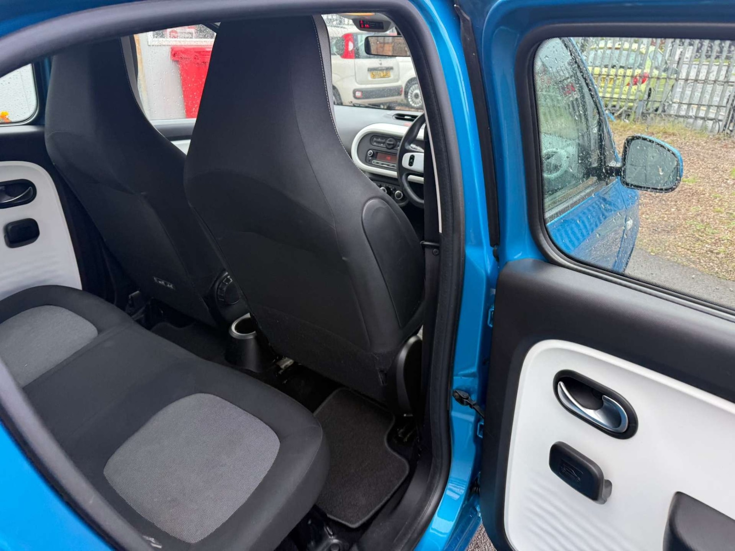 Used Renault Twingo 2015 for sale - 76362954: Photo 25