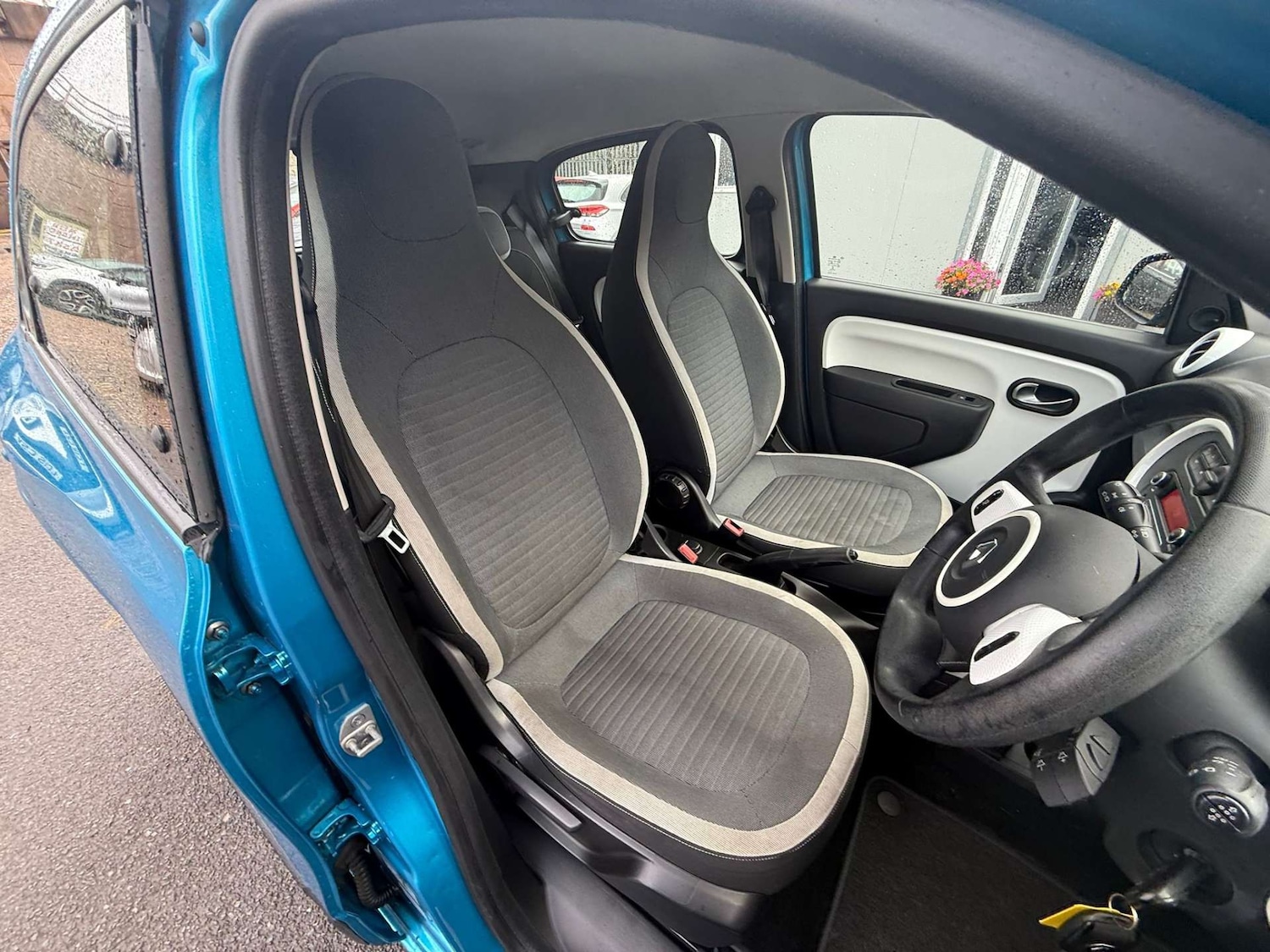 Used Renault Twingo 2015 for sale - 76362954: Photo 31
