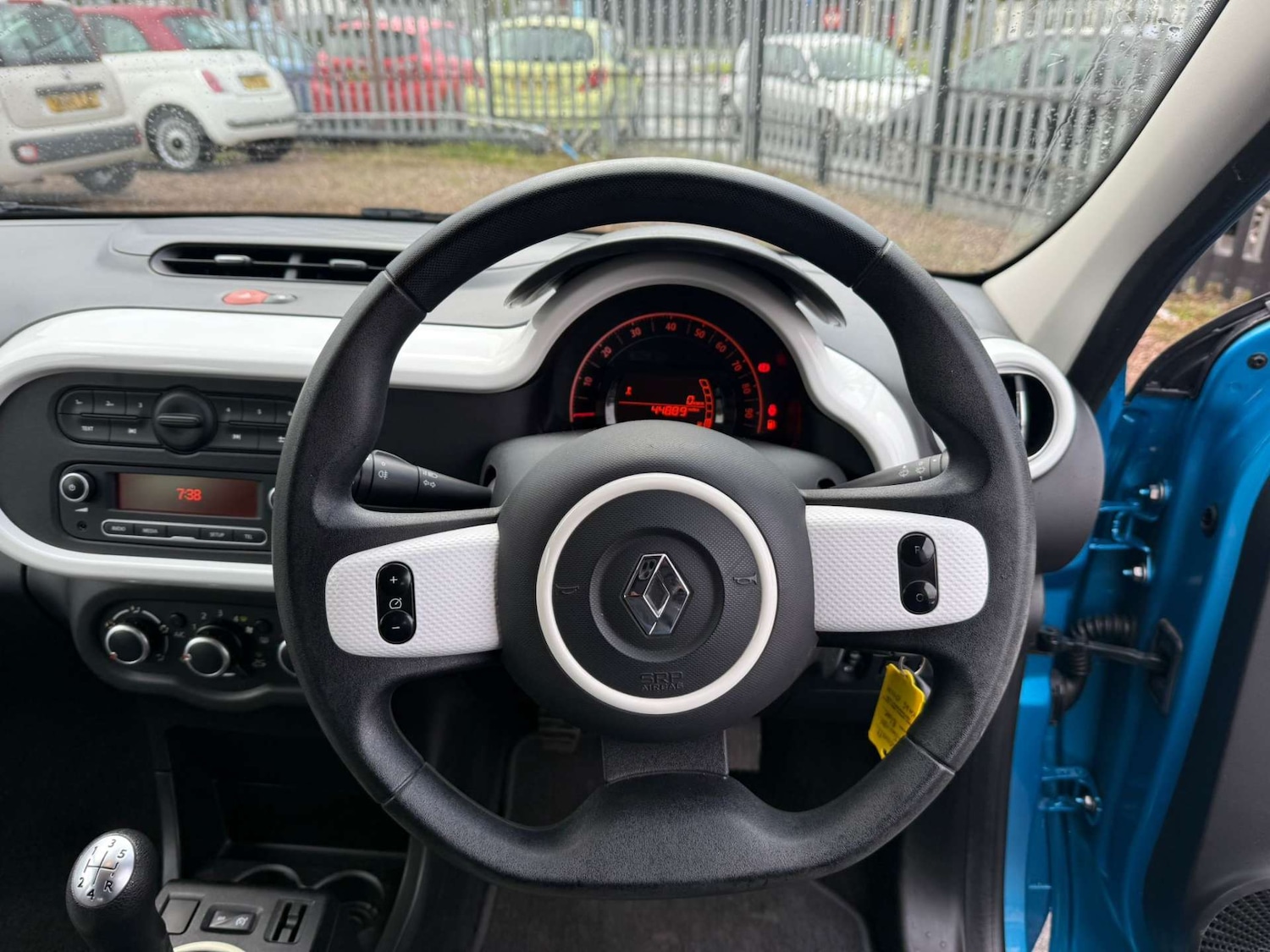 Used Renault Twingo 2015 for sale - 76362954: Photo 32
