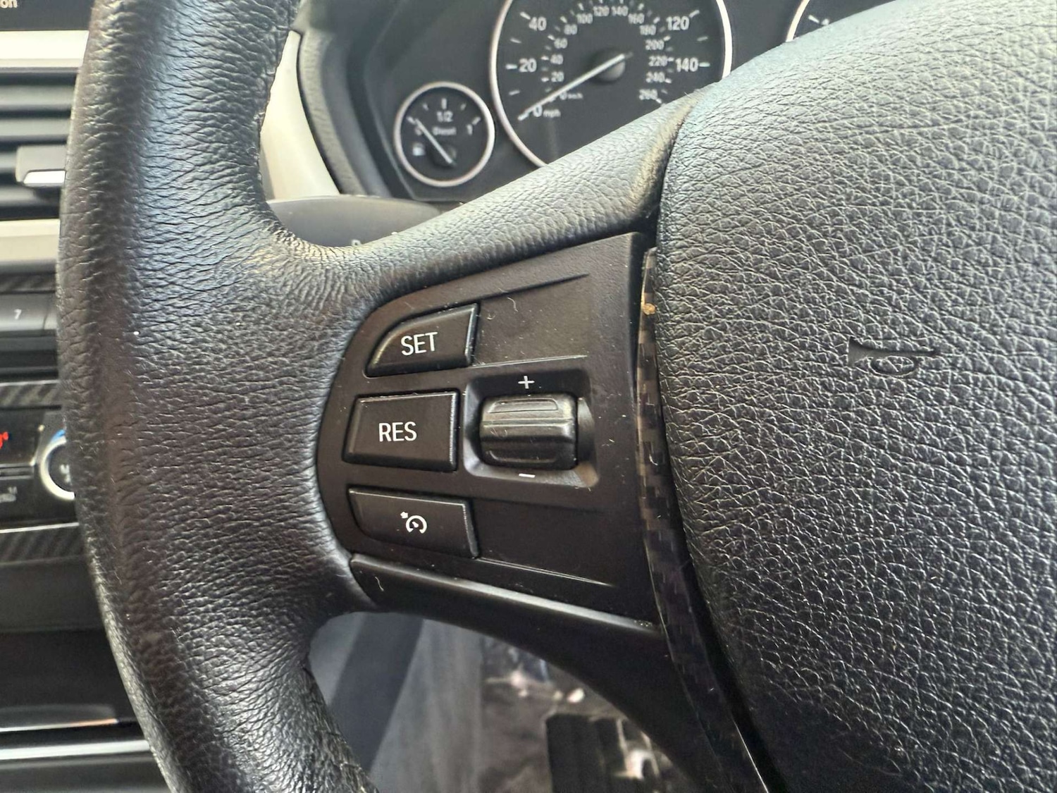 Used BMW 3 Series 2014 for sale - 76493585: Photo 36