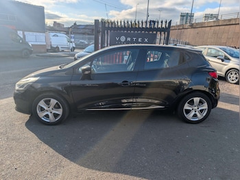 Used Renault Clio 2014 for sale - 76362943: Photo