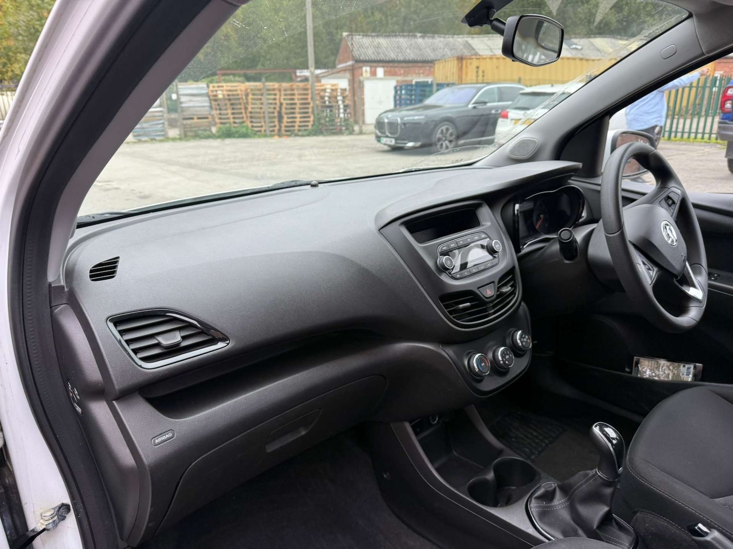 Used Vauxhall Viva 2017 for sale - 76362944: Photo 15