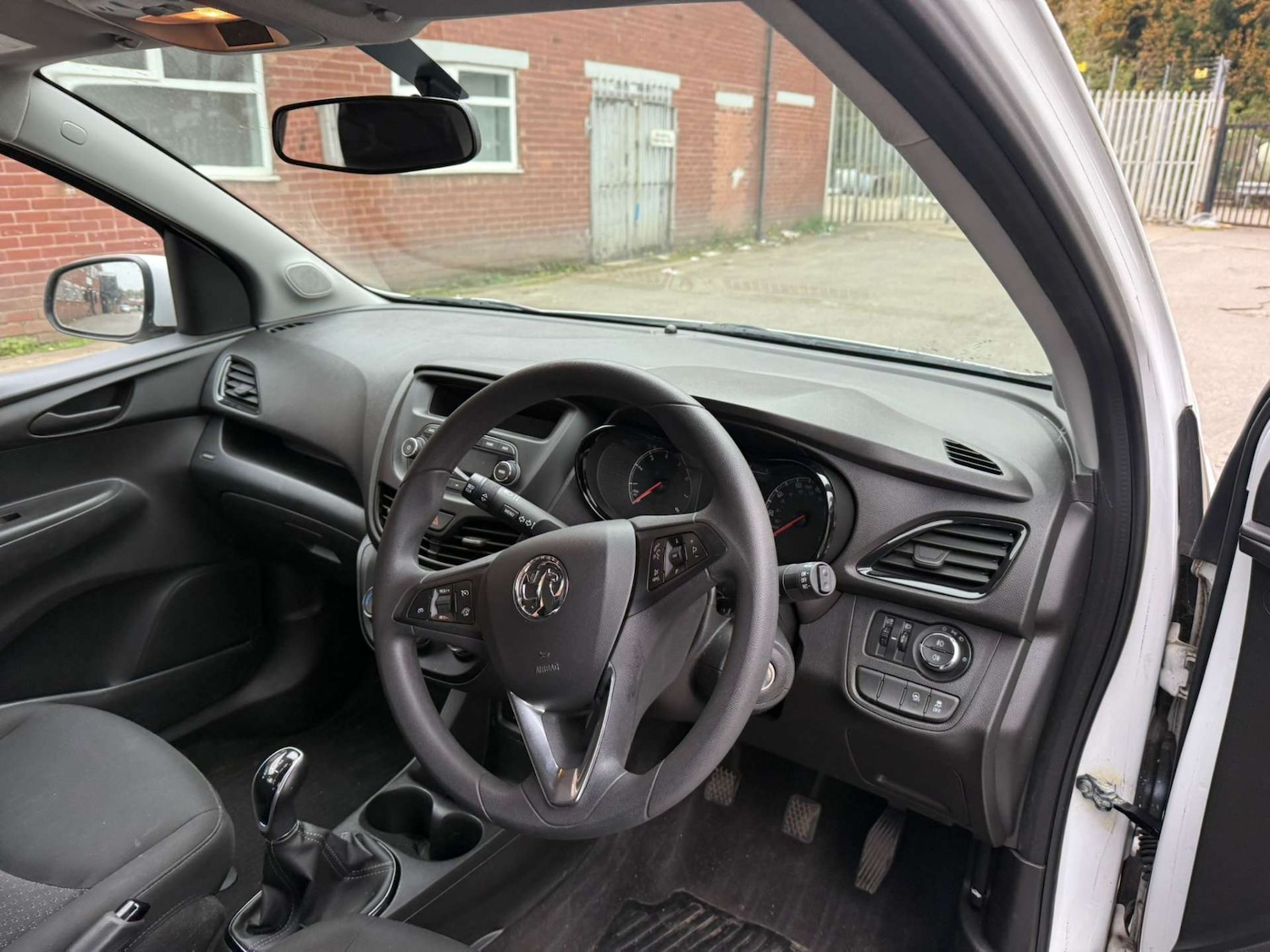 Used Vauxhall Viva 2017 for sale - 76362944: Photo 19