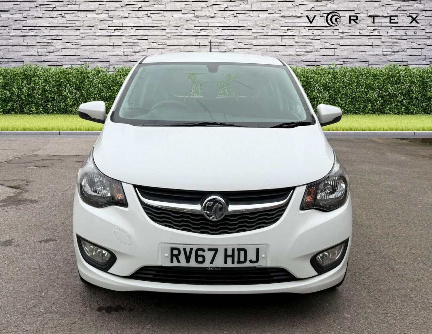 Used Vauxhall Viva 2017 for sale - 76362944: Photo 2
