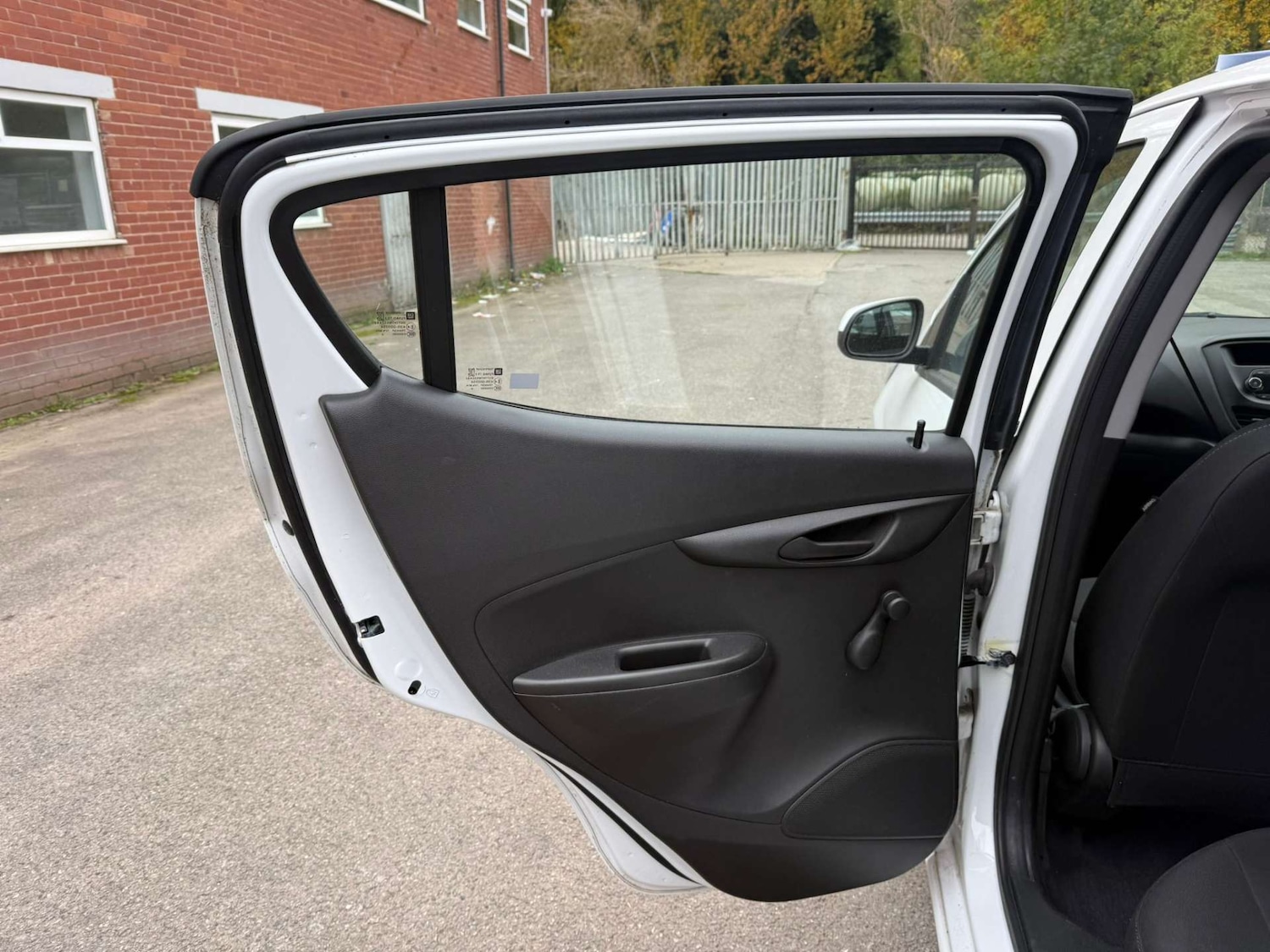 Used Vauxhall Viva 2017 for sale - 76362944: Photo 30