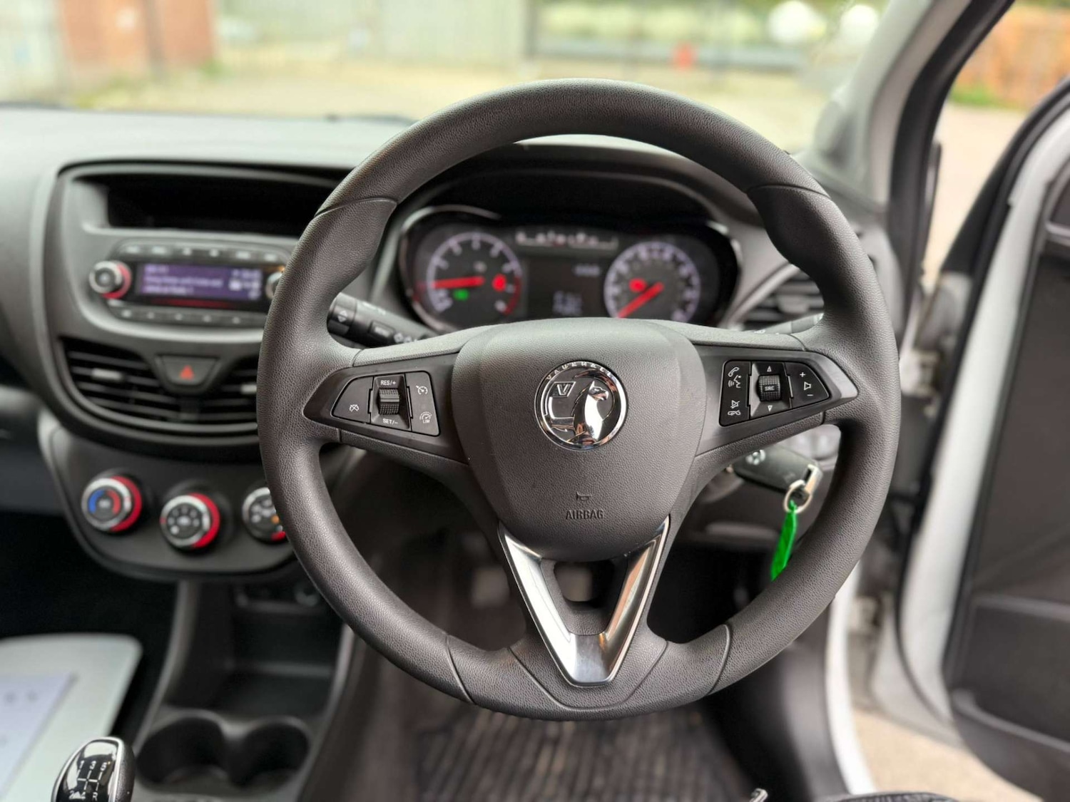 Used Vauxhall Viva 2017 for sale - 76362944: Photo 37