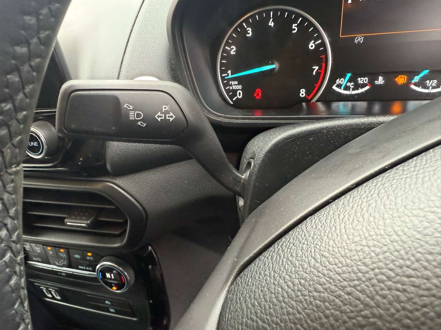 Used Ford Ecosport 2018 for sale - 76362945: Photo 37