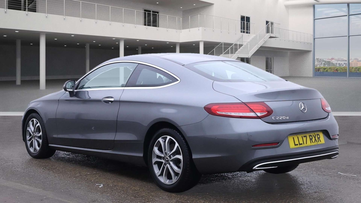 Used Mercedes-Benz C Class 2017 for sale - 76362946: Photo 3