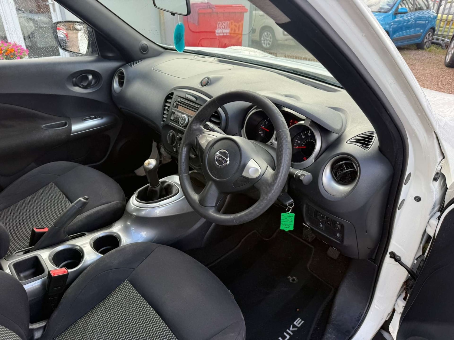Used Nissan Juke 2015 for sale - 76362919: Photo 30