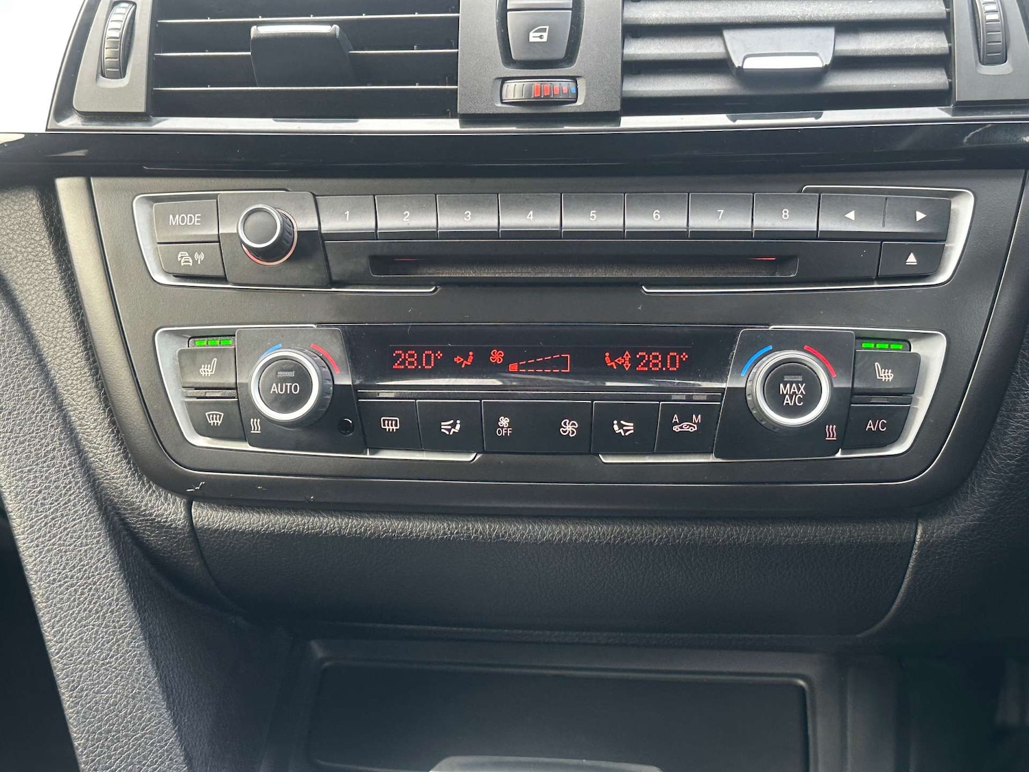 Used BMW 3 Series 2012 for sale - 76921237: Photo 24