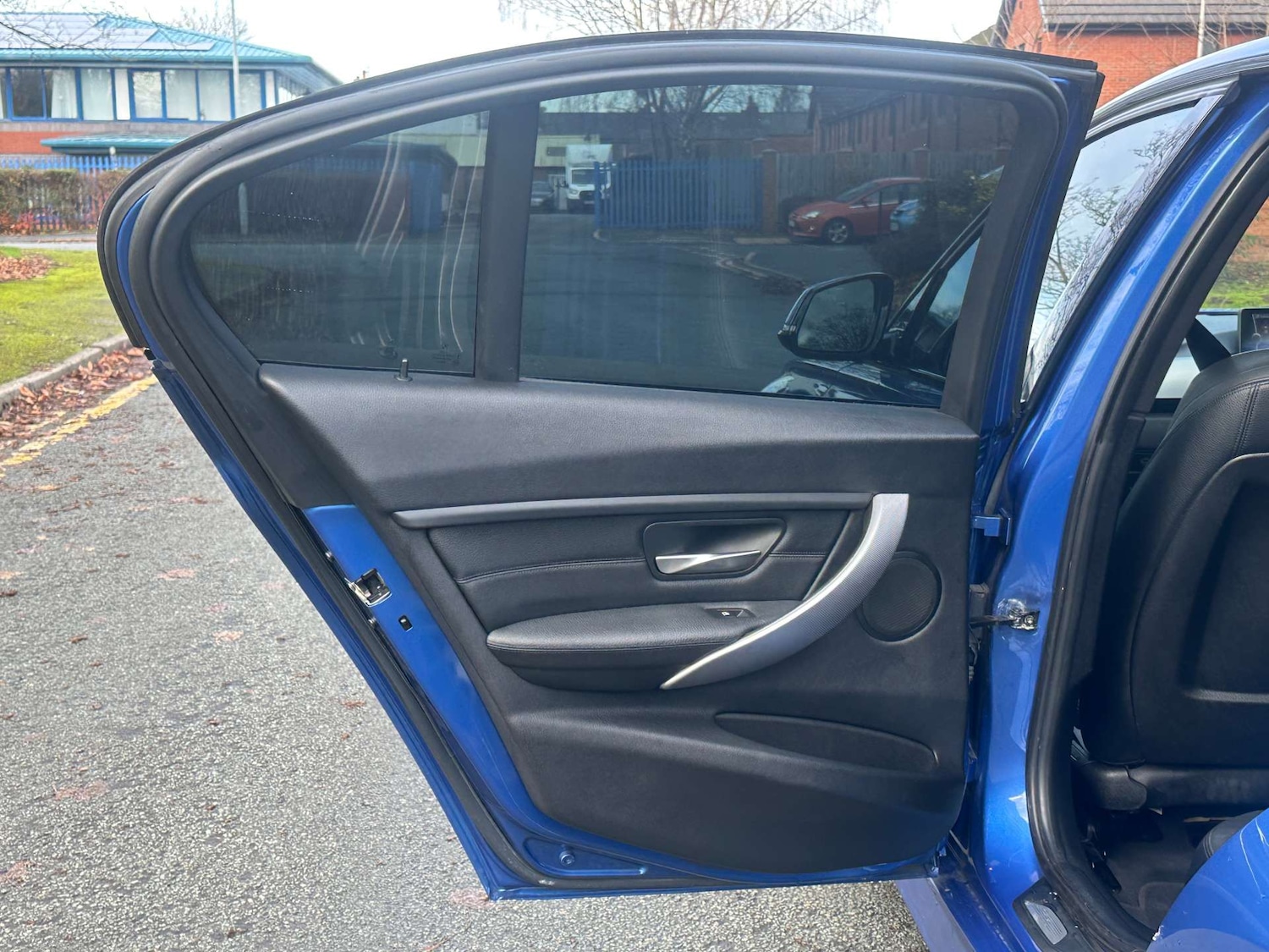 Used BMW 3 Series 2012 for sale - 76921237: Photo 33