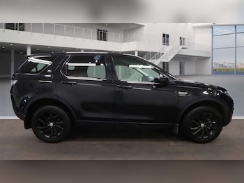 Used Land Rover Discovery Sport 2018 for sale - 77063190: Photo