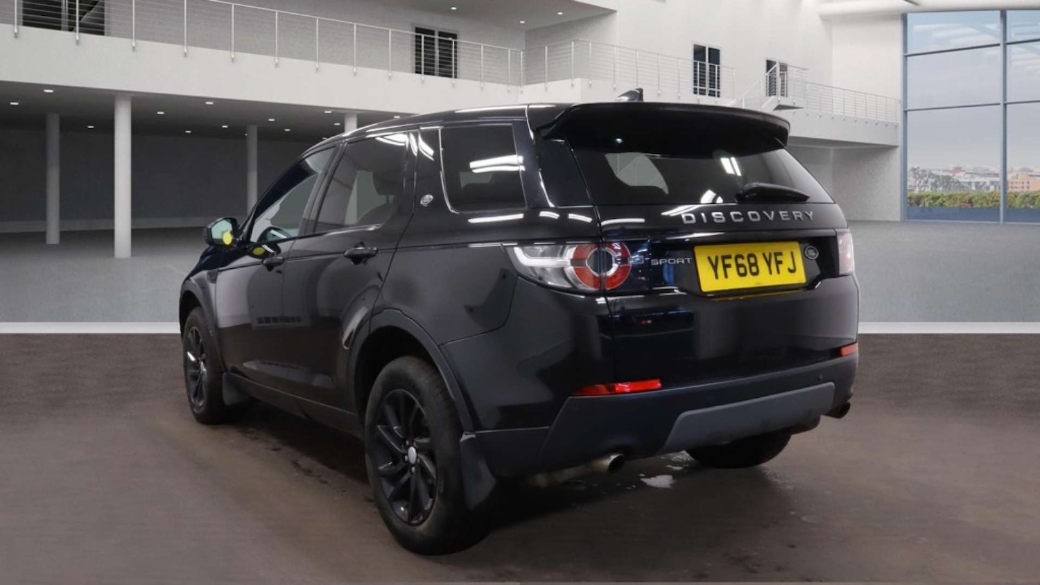 Used Land Rover Discovery Sport 2018 for sale - 77063190: Photo 5