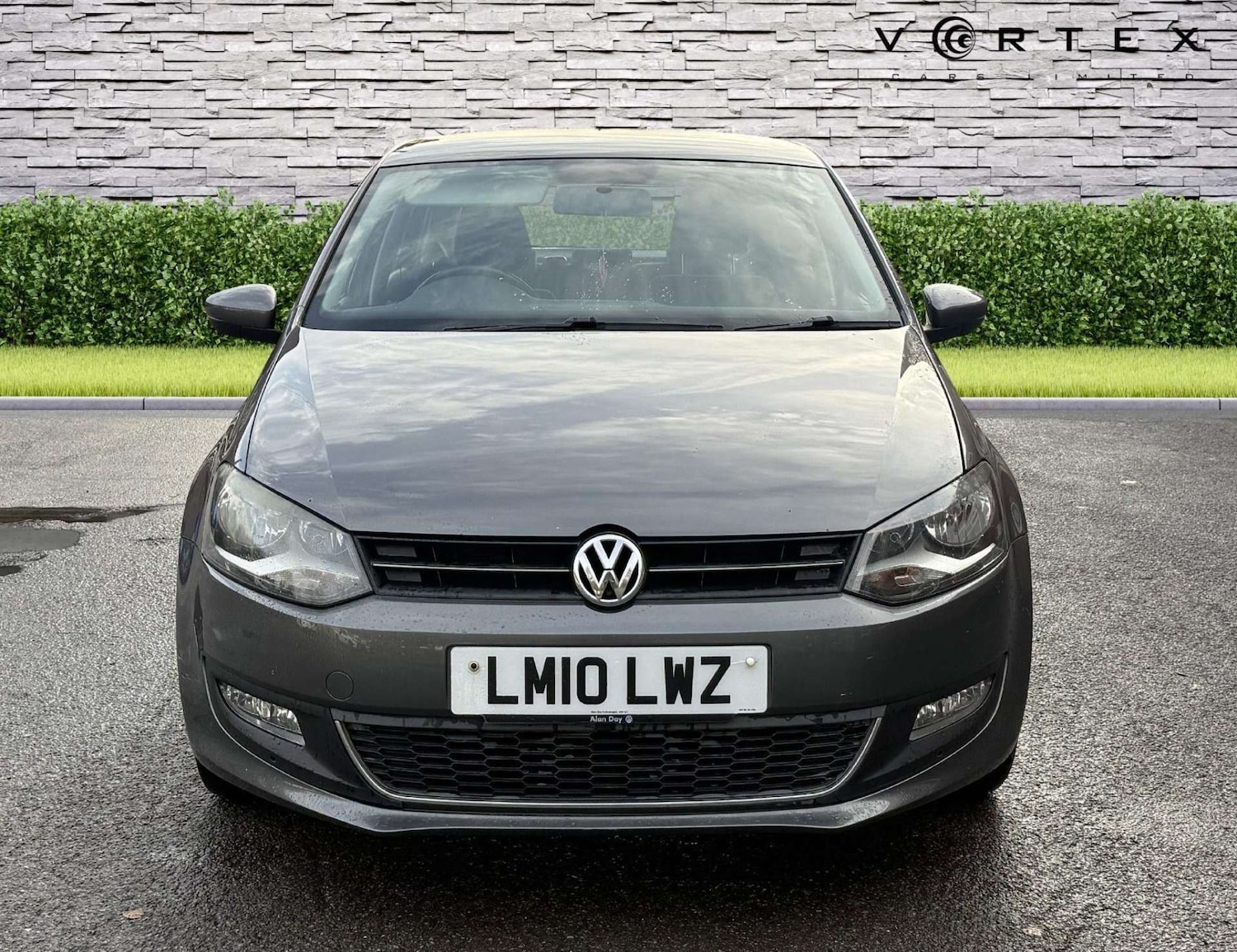 Used Volkswagen Polo 2010 for sale - 77328572: Photo 2