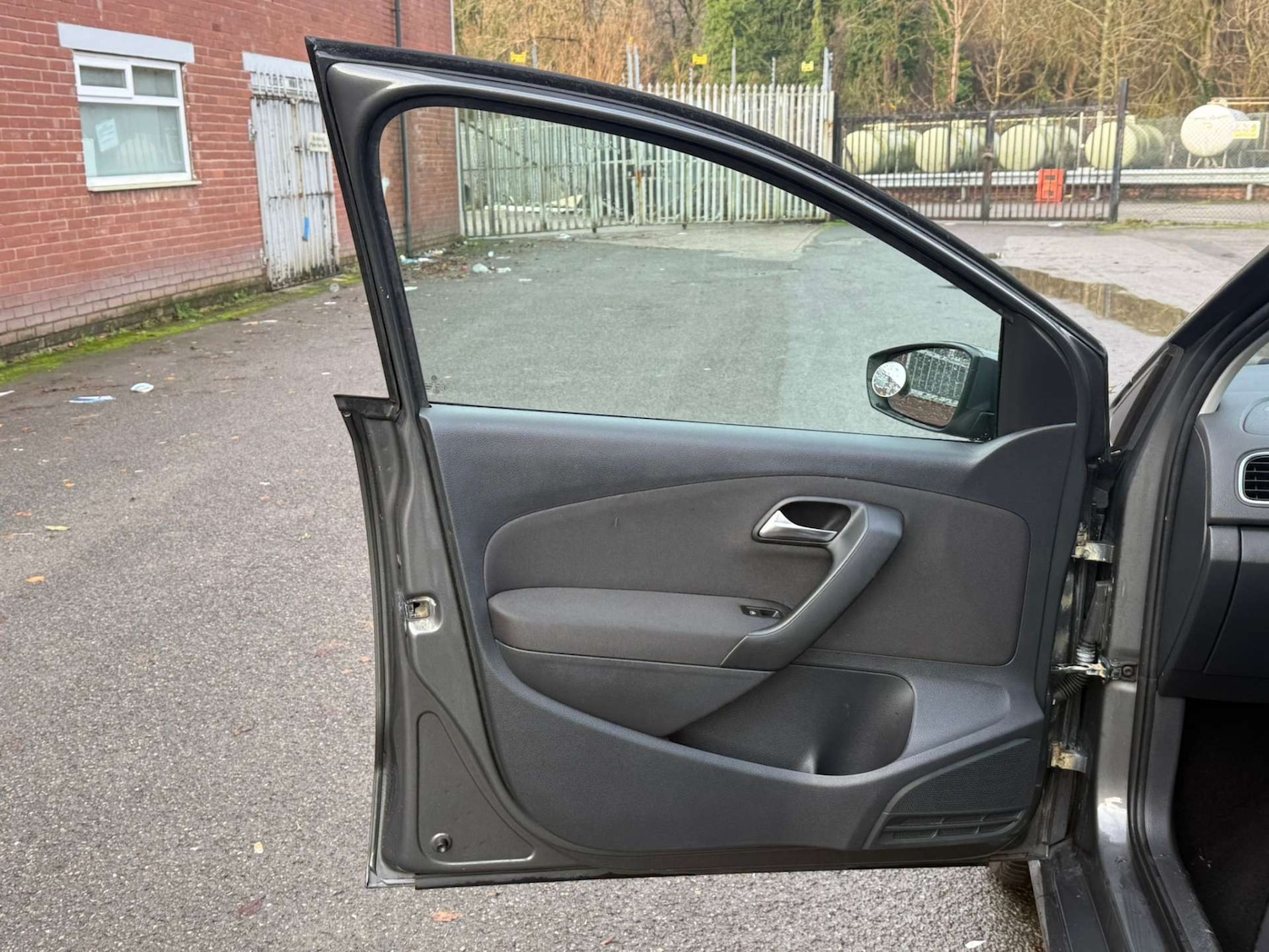 Used Volkswagen Polo 2010 for sale - 77328572: Photo 22