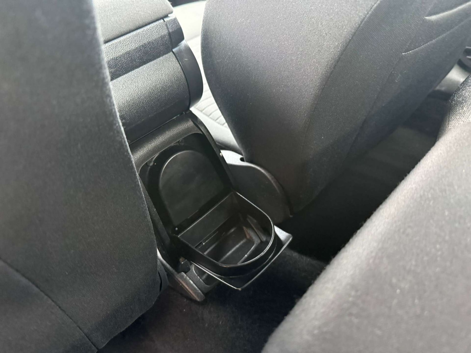 Used Volkswagen Polo 2010 for sale - 77328572: Photo 25