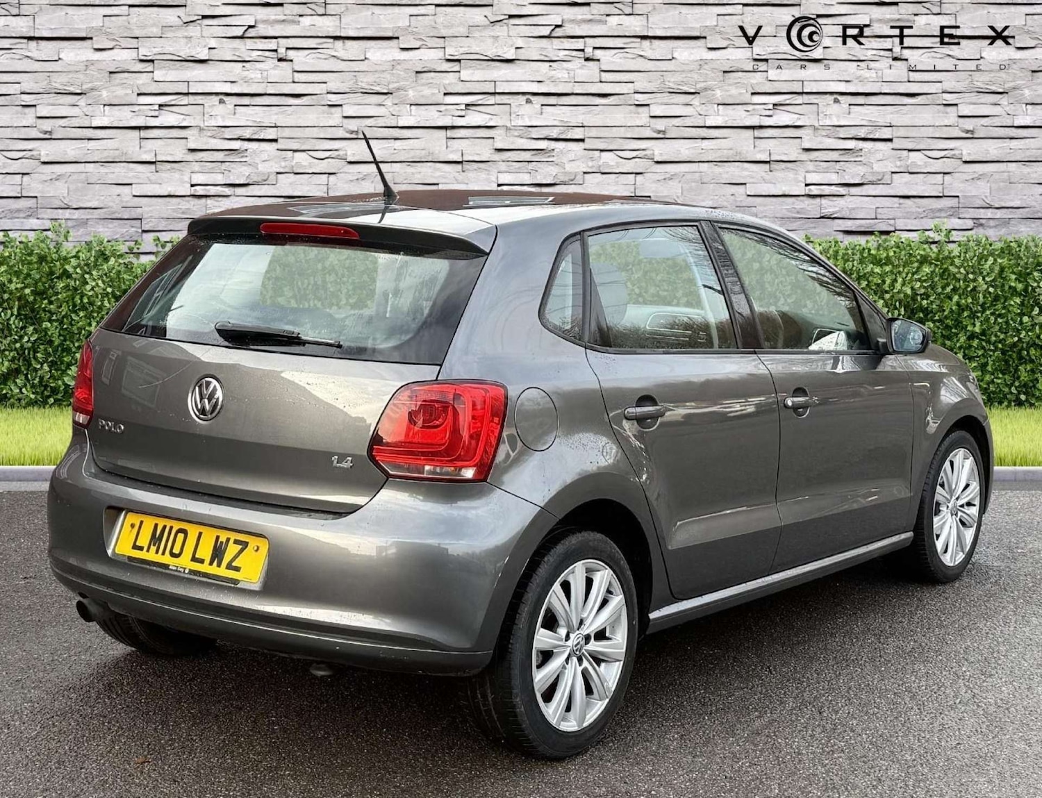 Used Volkswagen Polo 2010 for sale - 77328572: Photo 4