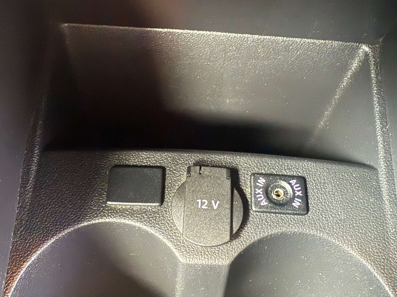 Used Volkswagen Polo 2010 for sale - 77328572: Photo 40