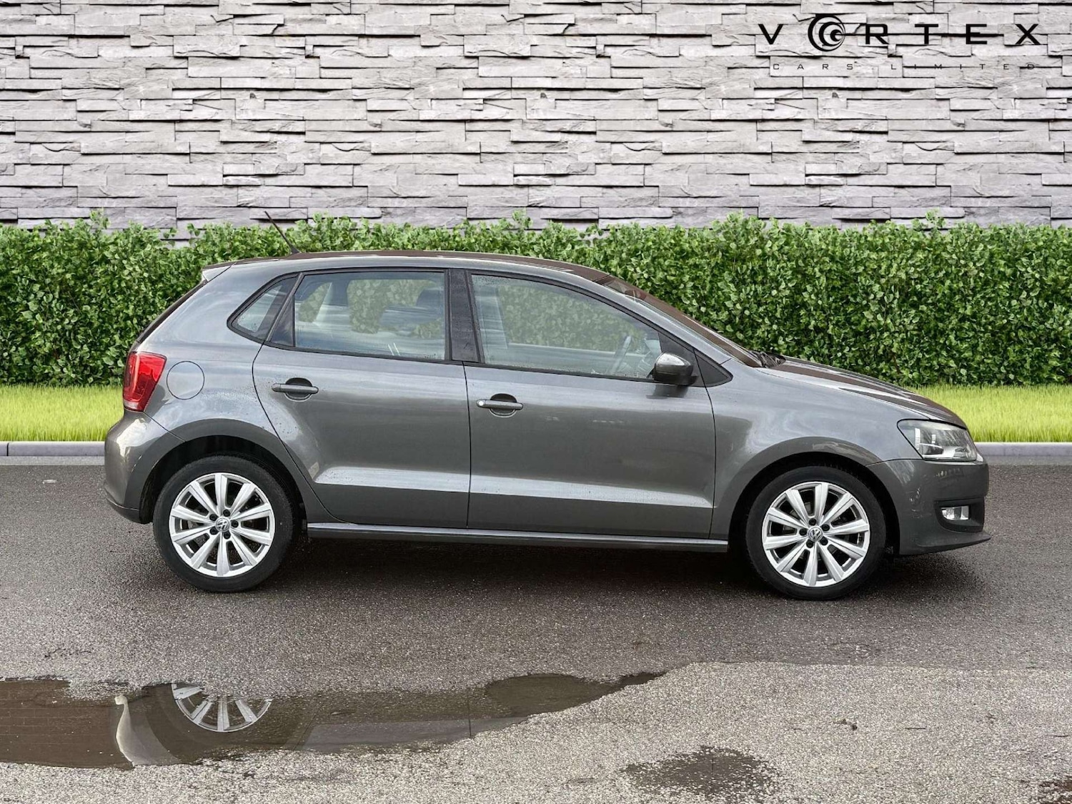 Used Volkswagen Polo 2010 for sale - 77328572: Photo 7