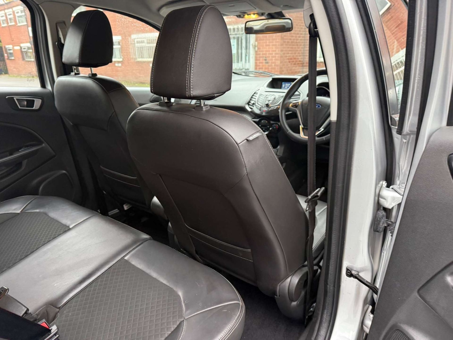 Used Ford Ecosport 2017 for sale - 76362905: Photo 28