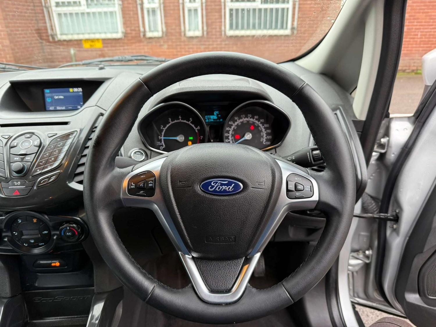 Used Ford Ecosport 2017 for sale - 76362905: Photo 36