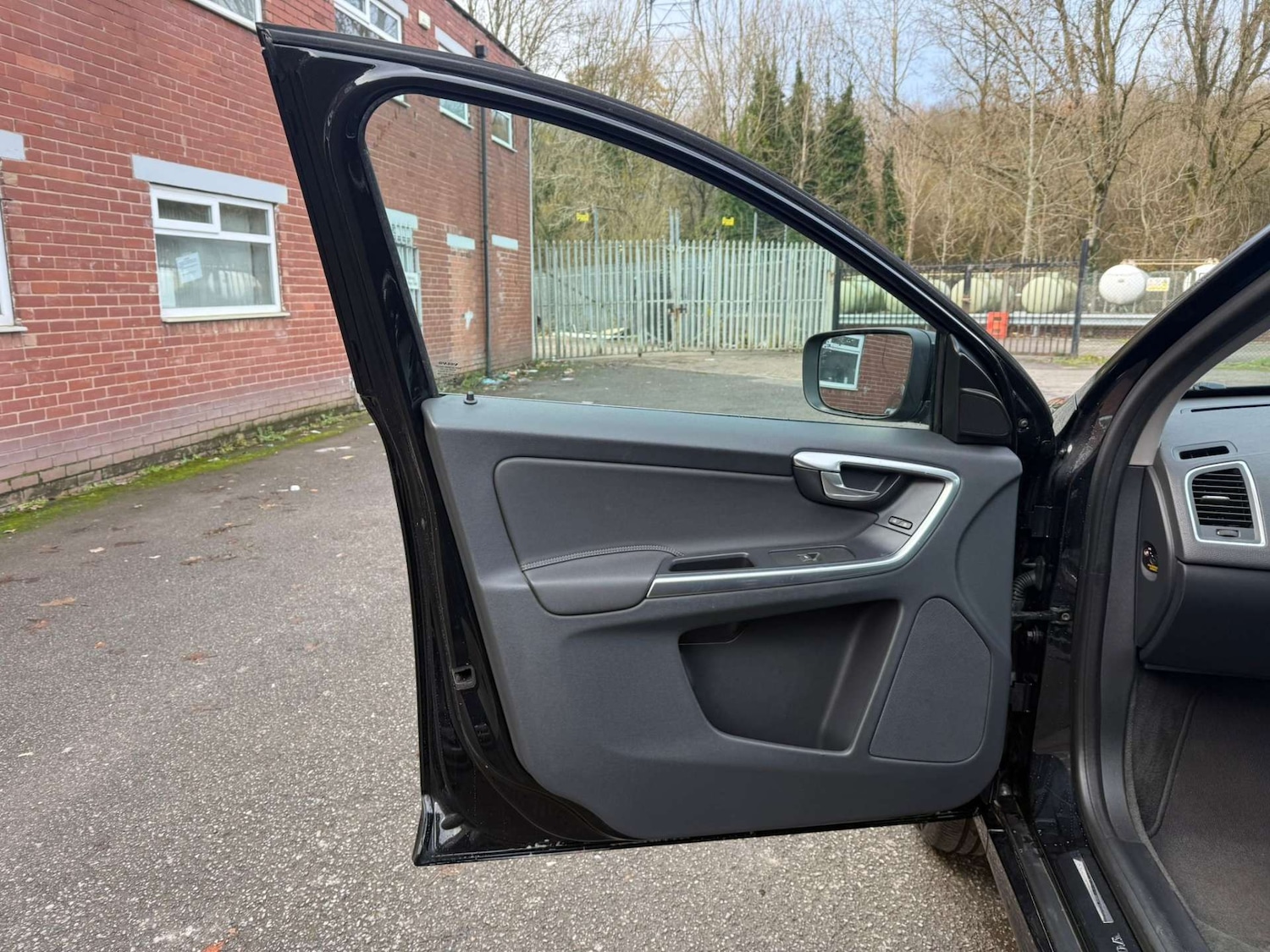 Used Volvo XC60 2014 for sale - 76565662: Photo 14