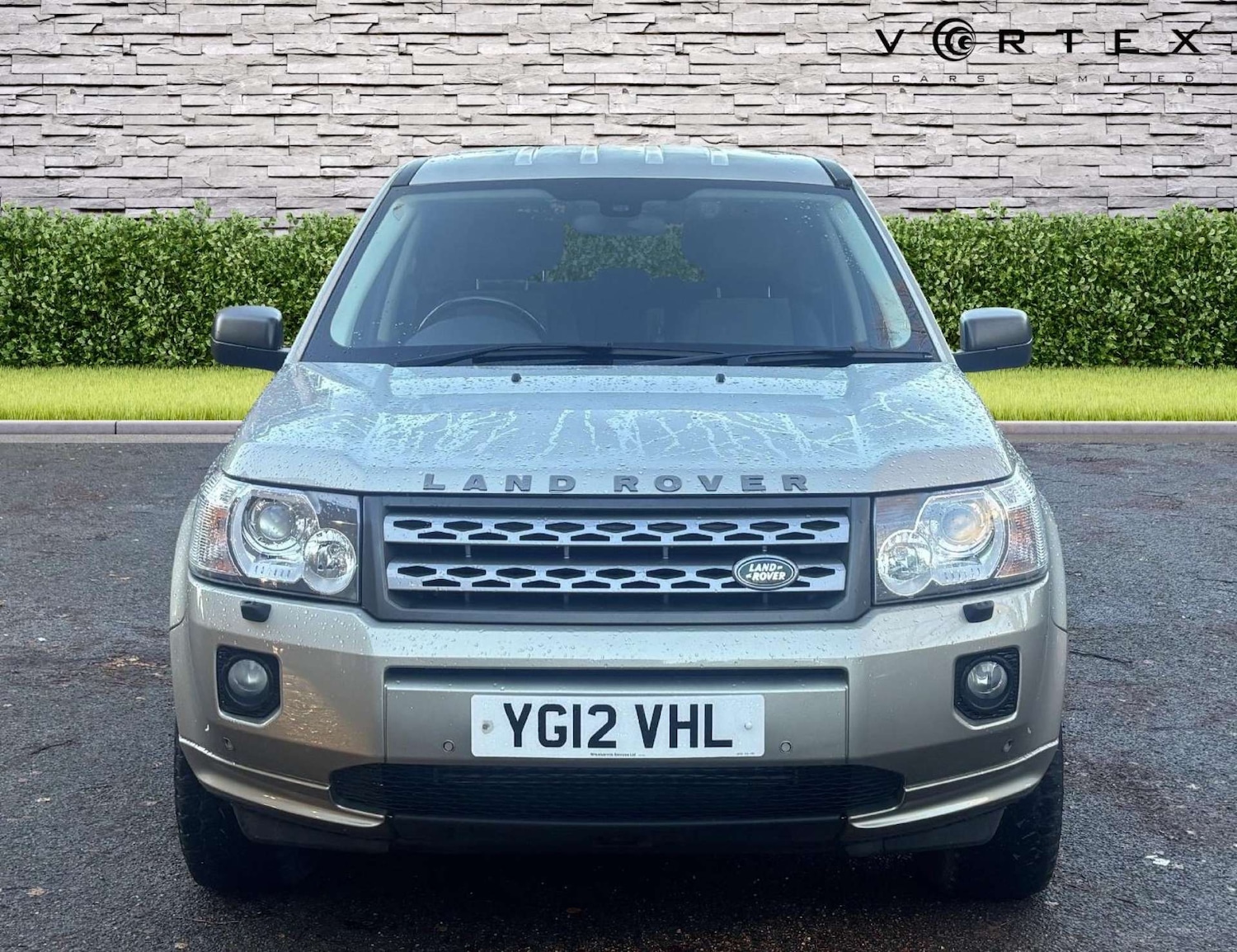 Used Land Rover Freelander 2012 for sale - 76949865: Photo 2